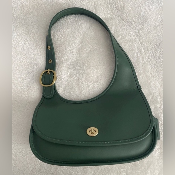 COACH CASHIN CARRY CRESCENT BAG - Picture 4 of 10